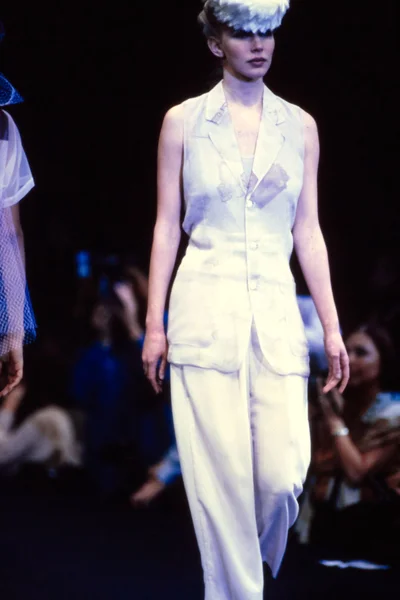 Look 29